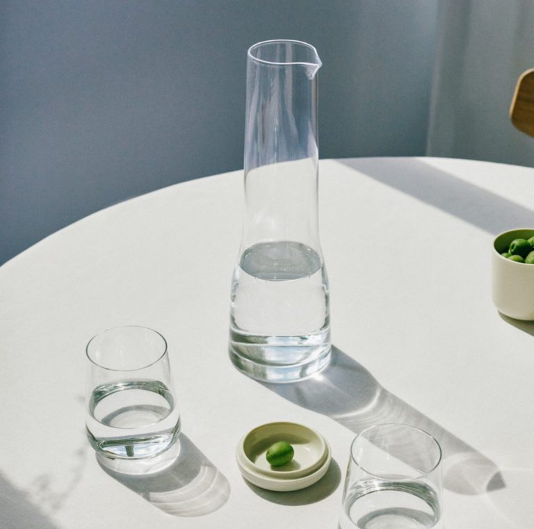 iittala-Essence-Carafe