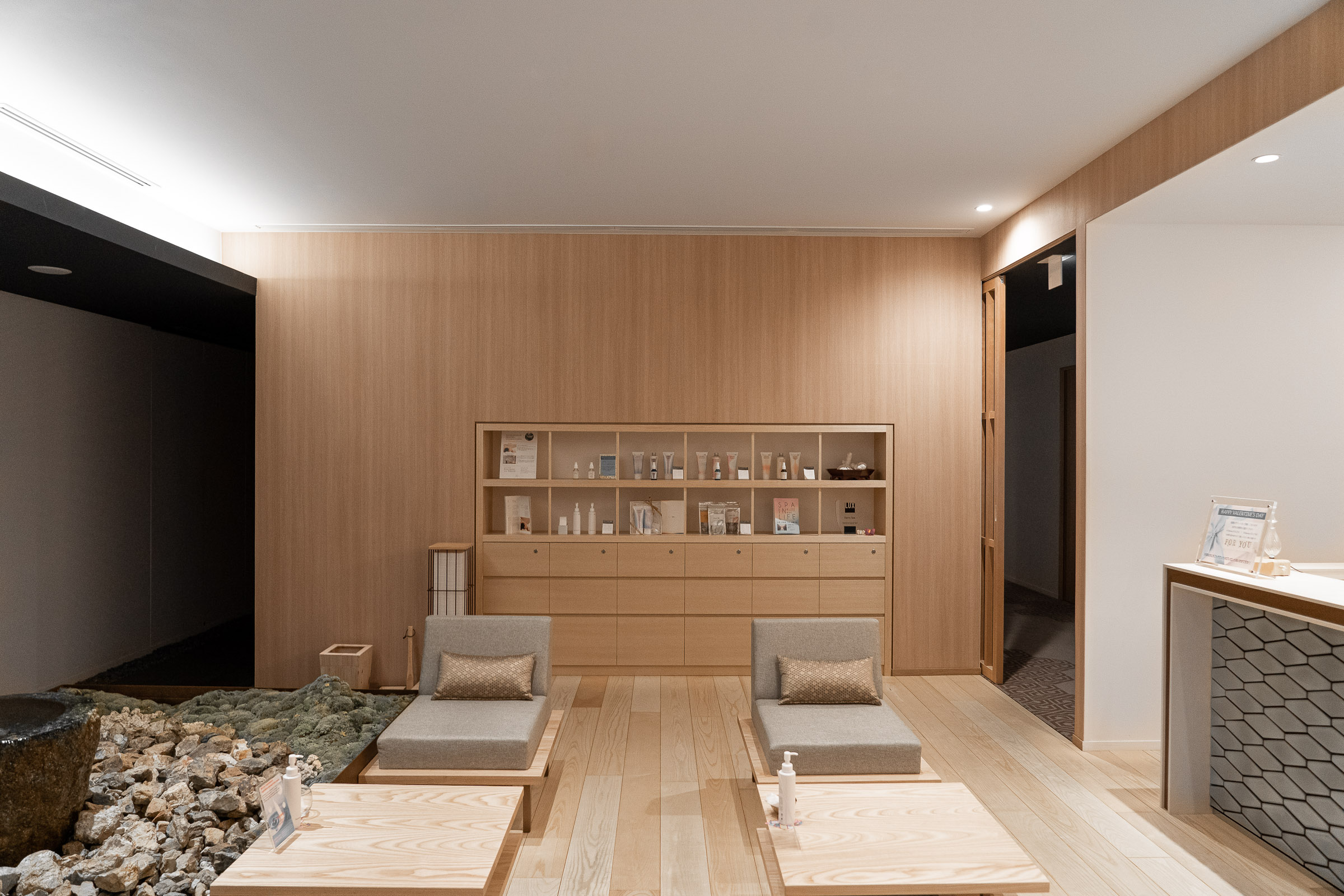 Hotel Kanra Kyoto Review — Modern Design Hotel Kyoto Japan — Softer Volumes