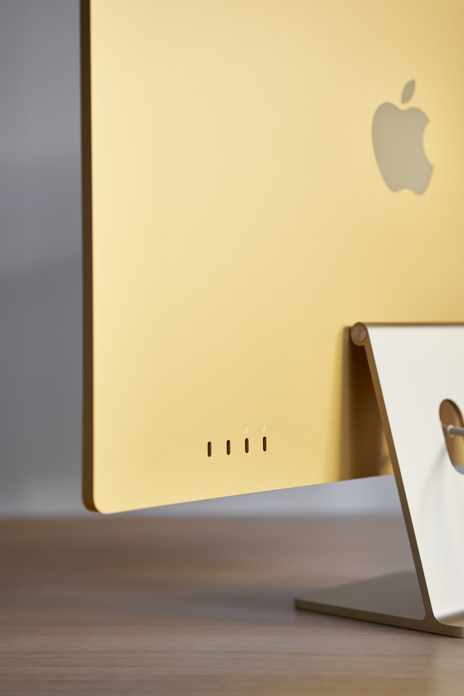 Yellow iMac 24-inch