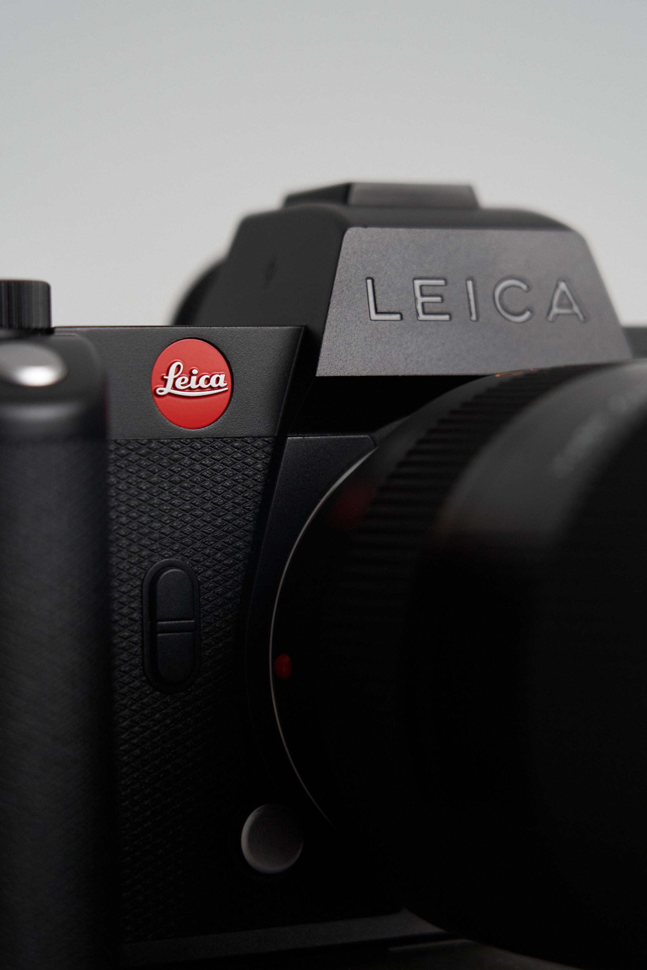 Leica SL2-S Review | Exceptional quality for photographers and videographers – Softer Volumes