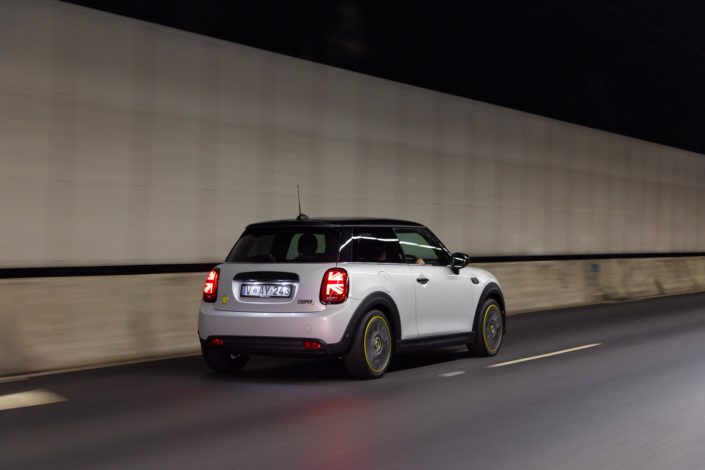 MINI Electric Hatch Australia - Softer Volumes