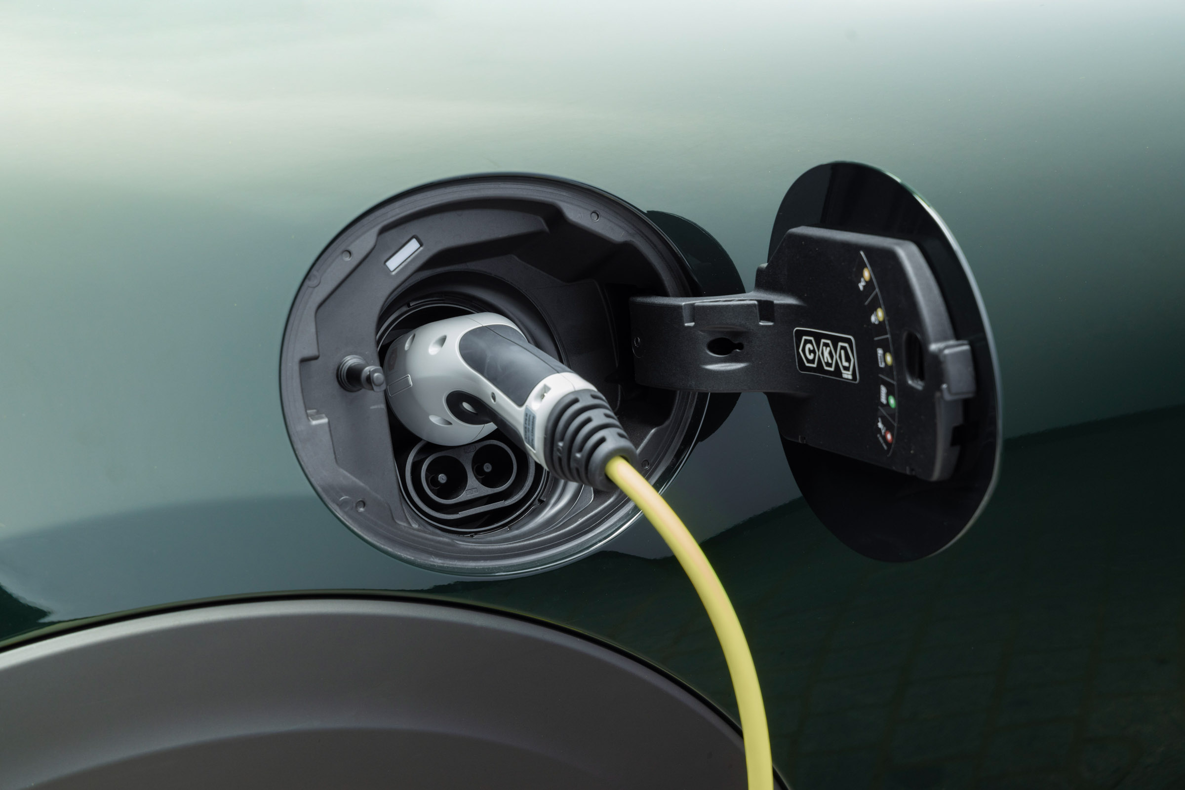 MINI Electric Hatch Australia Resolute Edition - Softer Volumes